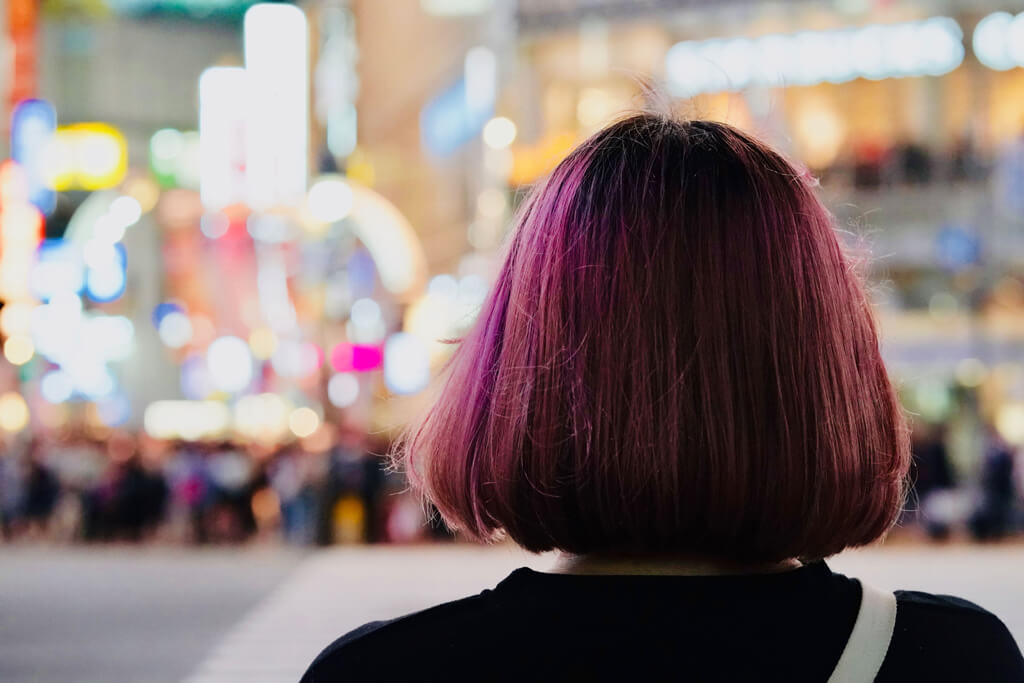 date night hair face framing bob